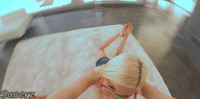 suoerz:

Playtime with Daddy.